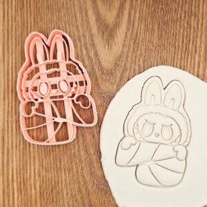 kaledine-formele-sausainiams-labubu-saldainis