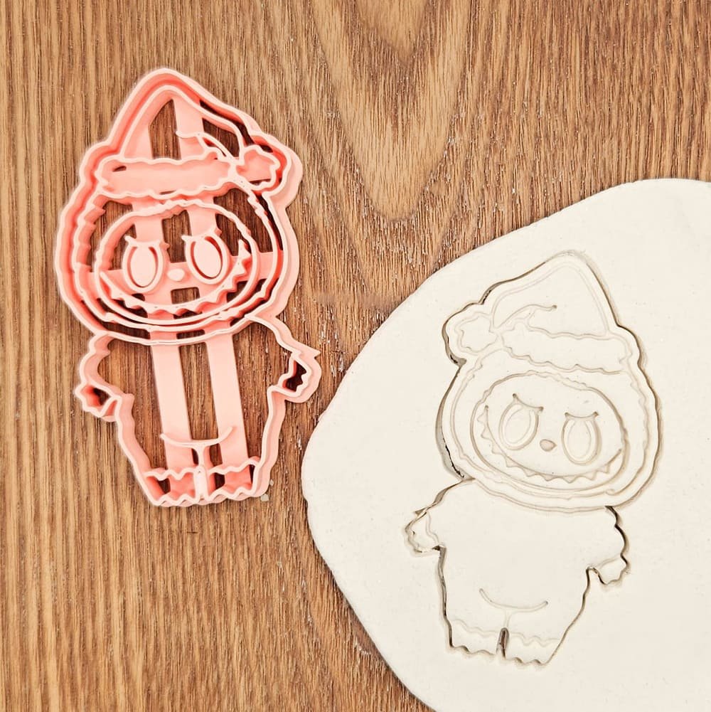 kaledine-konditerine-formele-sausainiams-labubu-visas